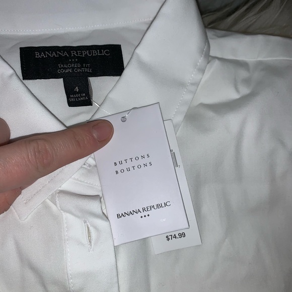 Banana Republic white dress shirt. NWT size 4 & 6 - Picture 3 of 5